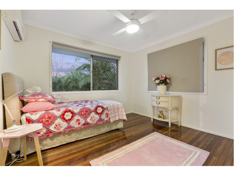 92 Cambridge Street, Carina Heights QLD 4152