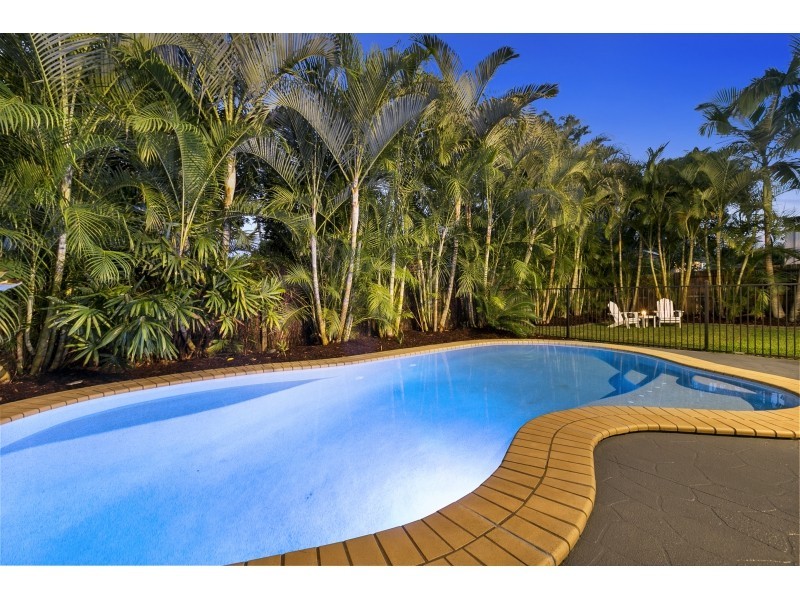 92 Cambridge Street, Carina Heights QLD 4152