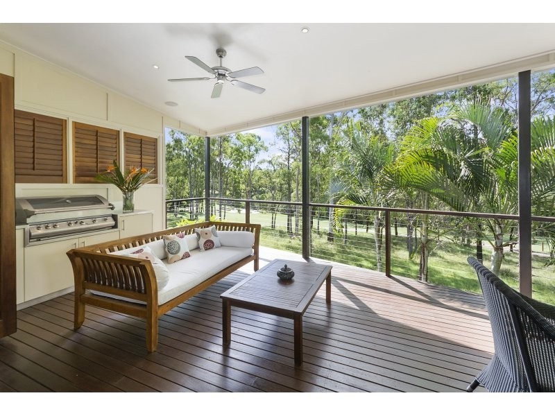 10 Silky Oak Drive, Brookwater QLD 4300