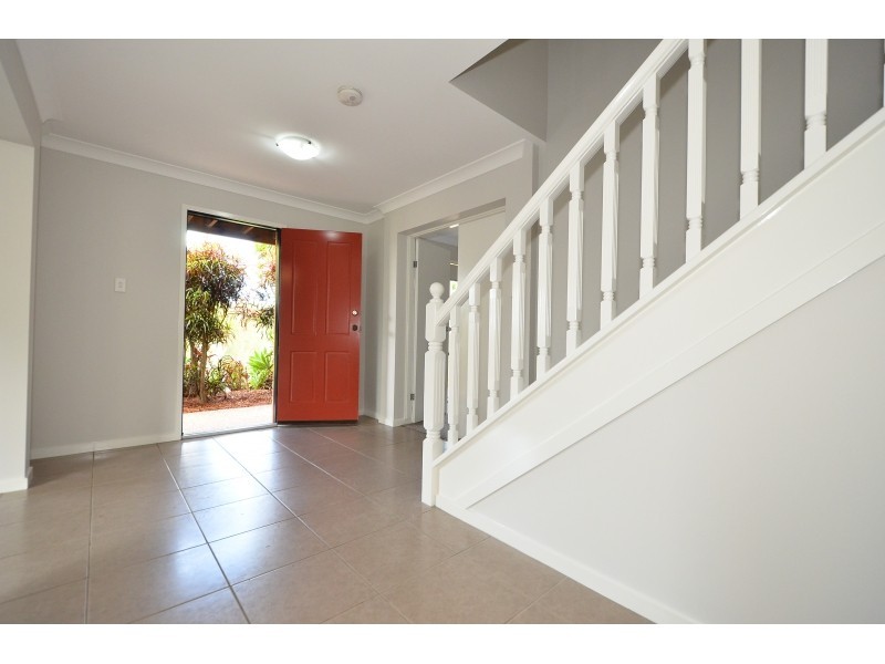 40 Grange Place, Moggill QLD 4070