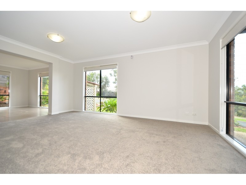 40 Grange Place, Moggill QLD 4070