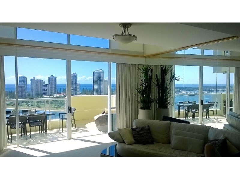 75 Brighton Parade, Southport QLD 4215