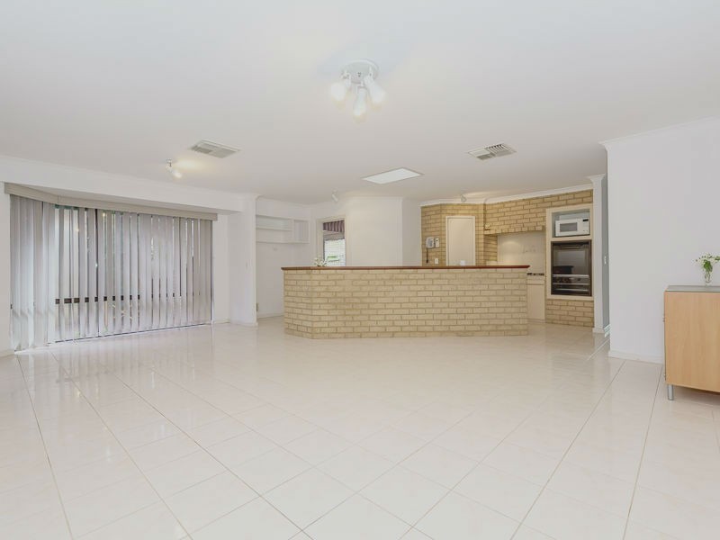 11 Foster Road, Coodanup WA 6210