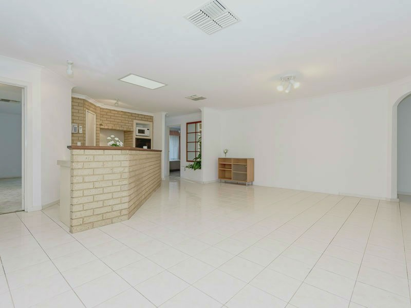 11 Foster Road, Coodanup WA 6210