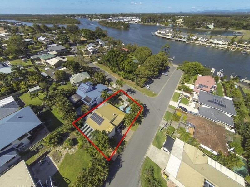 8 Tallawood Road, Coomera QLD 4209