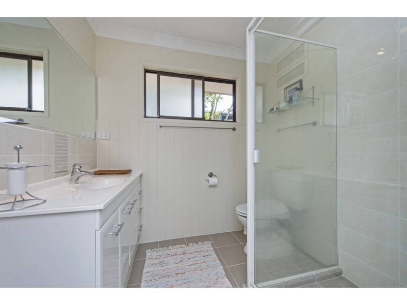 8 Tallawood Road, Coomera QLD 4209