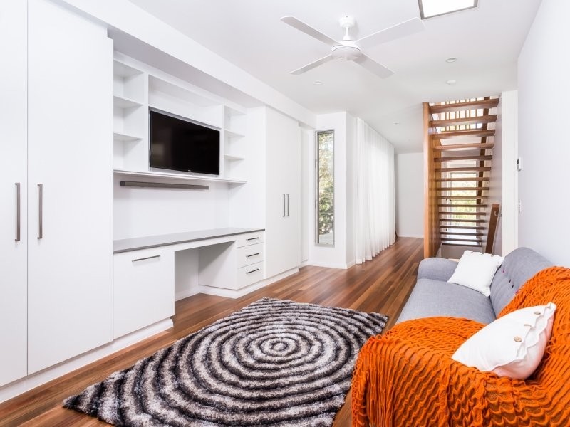 45 Julia Street, Burleigh Heads QLD 4220