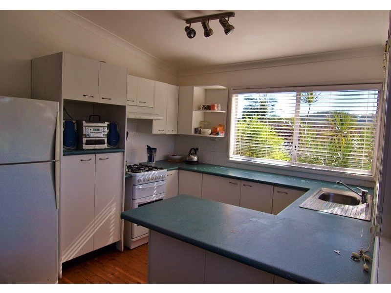 6 Hastings Parade, Bensville NSW 2251