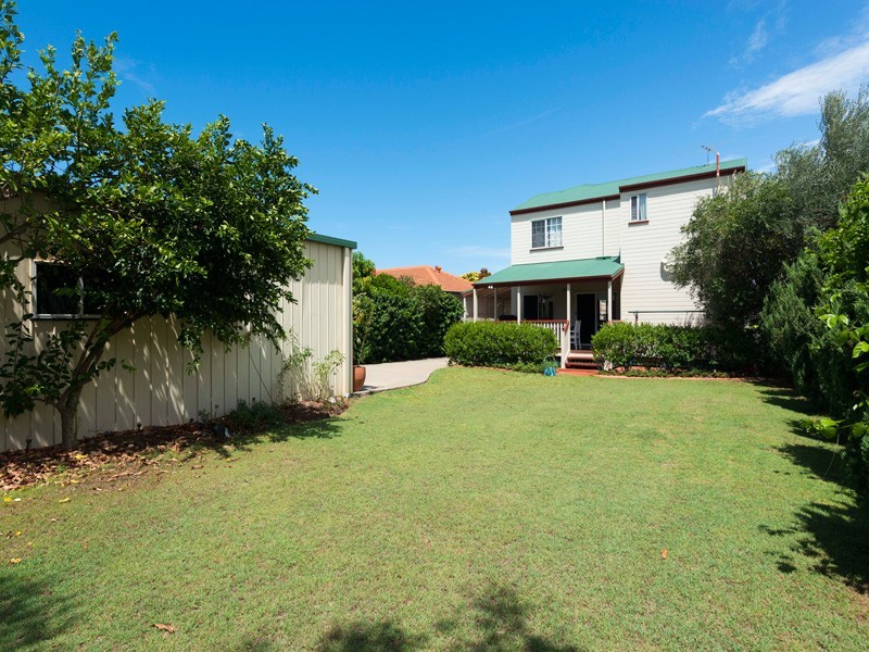 48 Collins Street, Woody Point QLD 4019