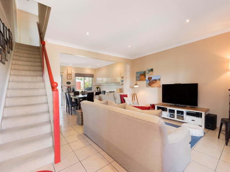 48 Collins Street, Woody Point QLD 4019