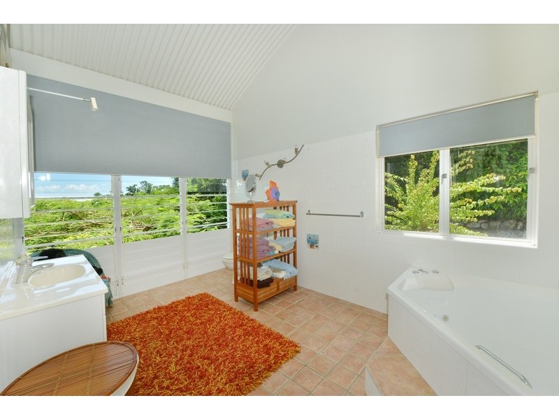 1297 Mossman Daintree Road, Rocky Point QLD 4873