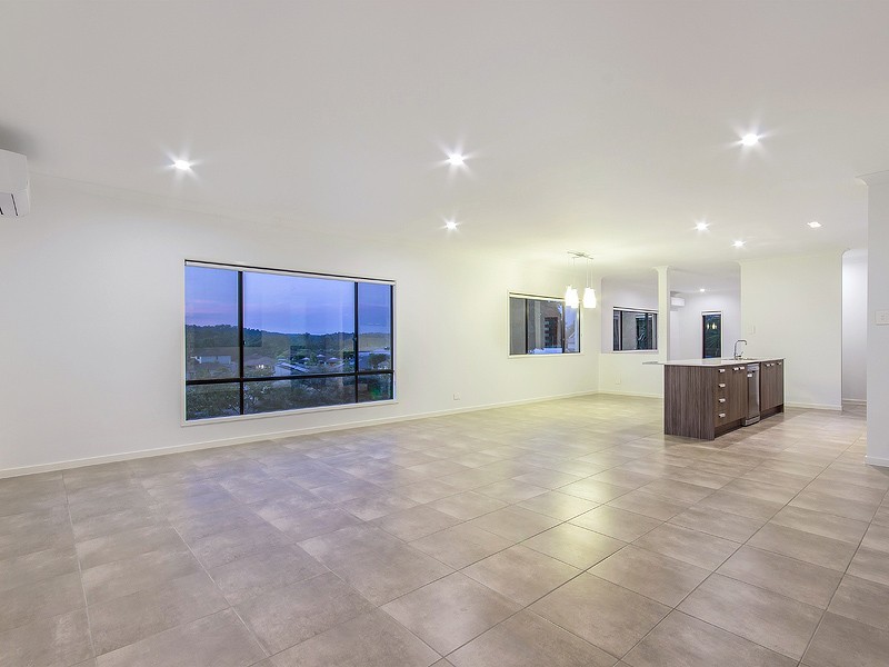 34 Lagoon Crescent, Bellbowrie QLD 4070