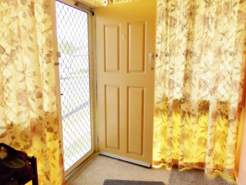 11 Shapcott Street, Eastern Heights QLD 4305