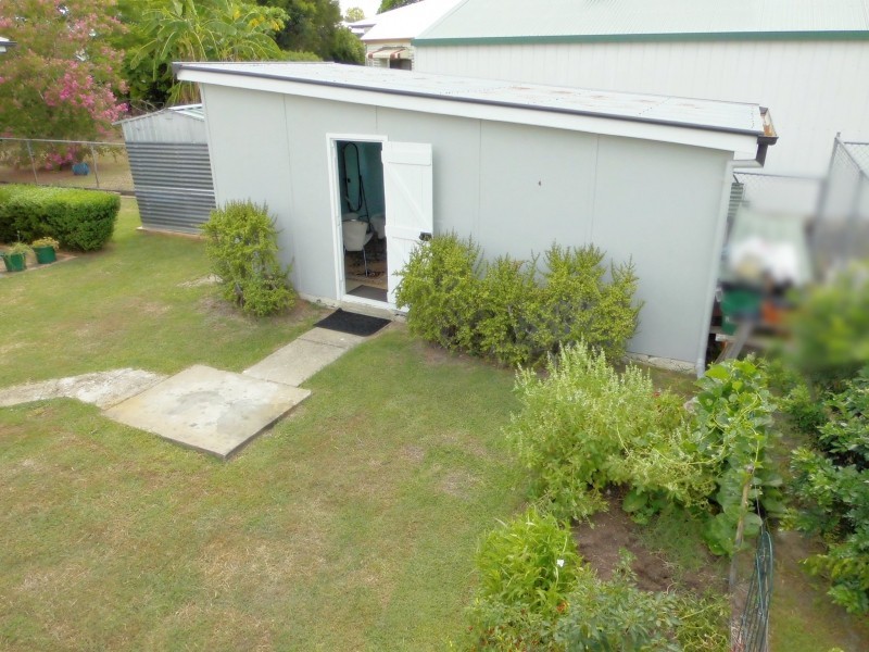 11 Shapcott Street, Eastern Heights QLD 4305