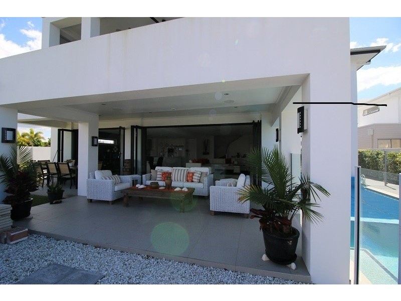 21 Marina Parade, Jacobs Well QLD 4208