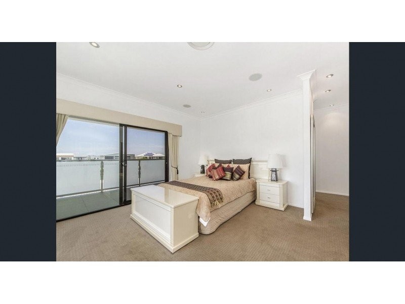 21 Marina Parade, Jacobs Well QLD 4208