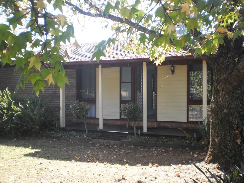 6 Warks Hill Road, Kurrajong Heights NSW 2758