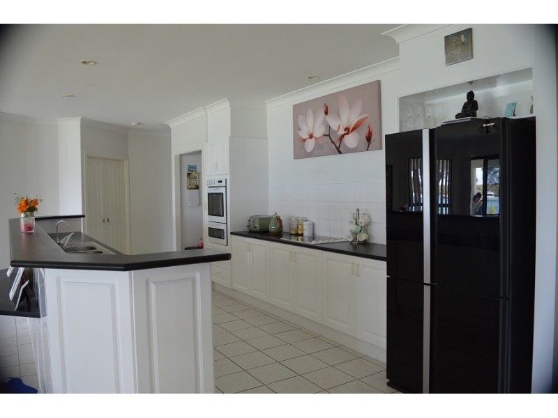 26 Palm Terrace, Yamba NSW 2464