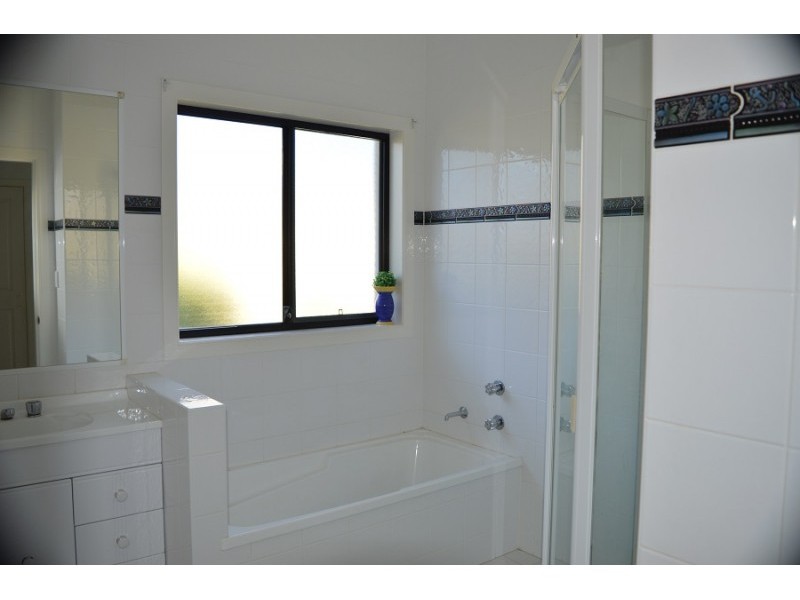 26 Palm Terrace, Yamba NSW 2464