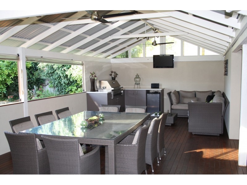 19 Manson Street, Busselton WA 6280