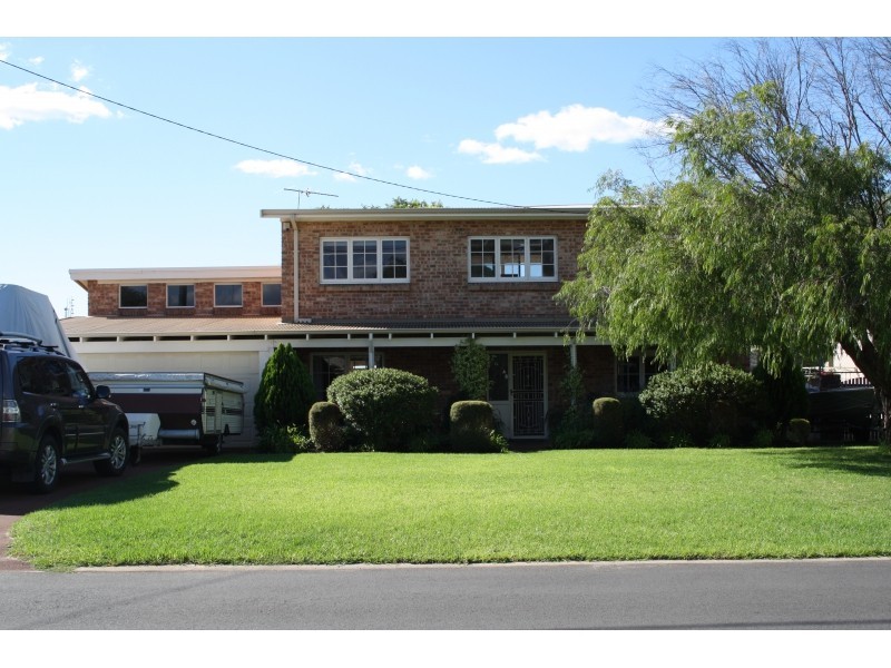 19 Manson Street, Busselton WA 6280