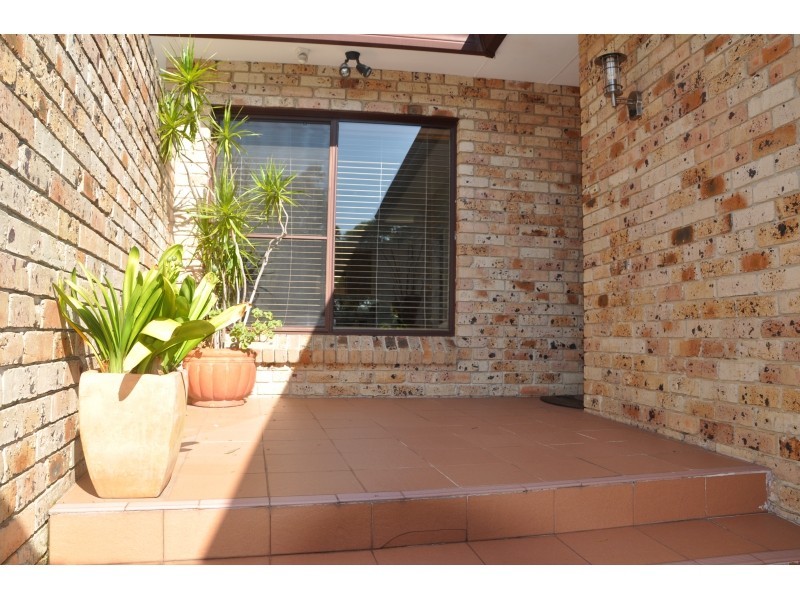 25 Roseanne Avenue, Roselands NSW 2196