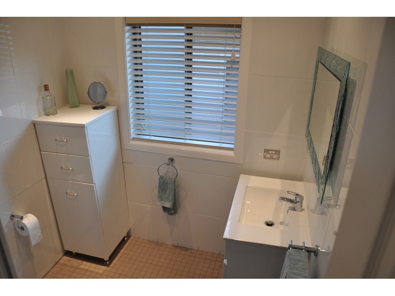 25 Roseanne Avenue, Roselands NSW 2196