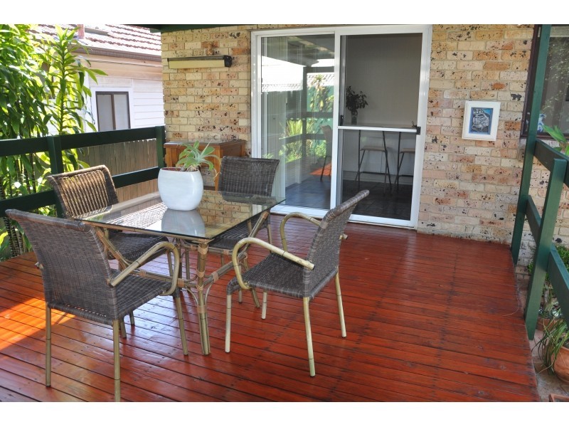 25 Roseanne Avenue, Roselands NSW 2196