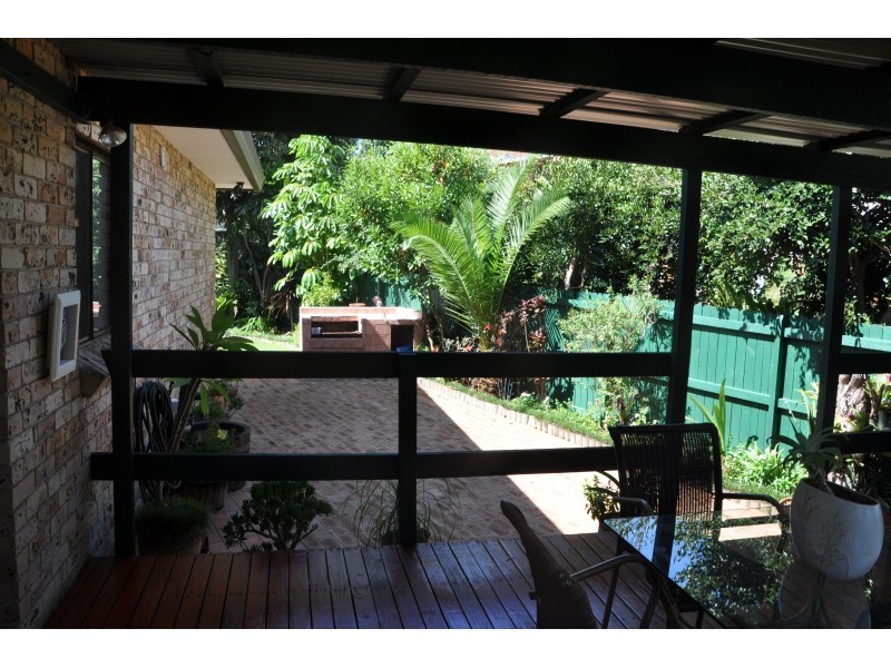 25 Roseanne Avenue, Roselands NSW 2196