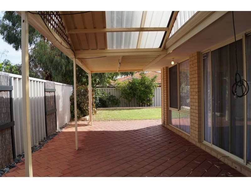 5 Sarah Ann Crescent, Warnbro WA 6169