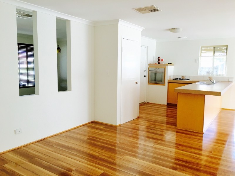 5 Sarah Ann Crescent, Warnbro WA 6169