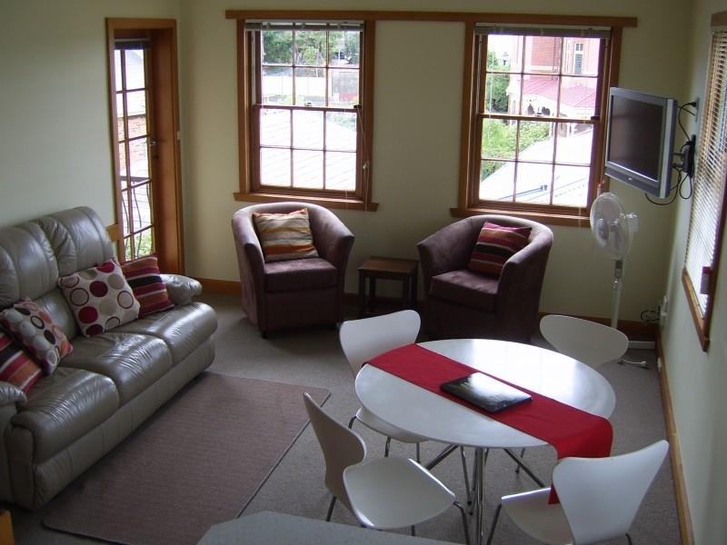 8/4 Colville Street, Battery Point TAS 7004