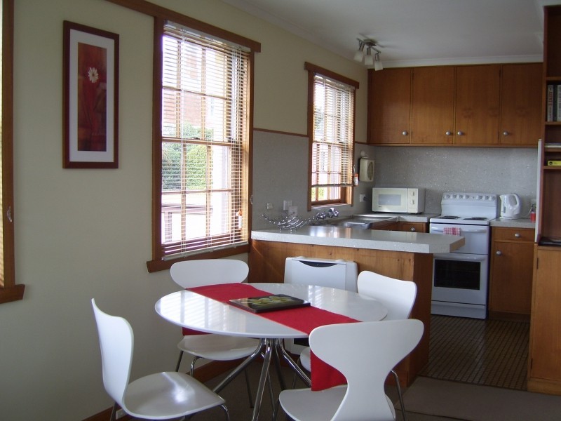 8/4 Colville Street, Battery Point TAS 7004