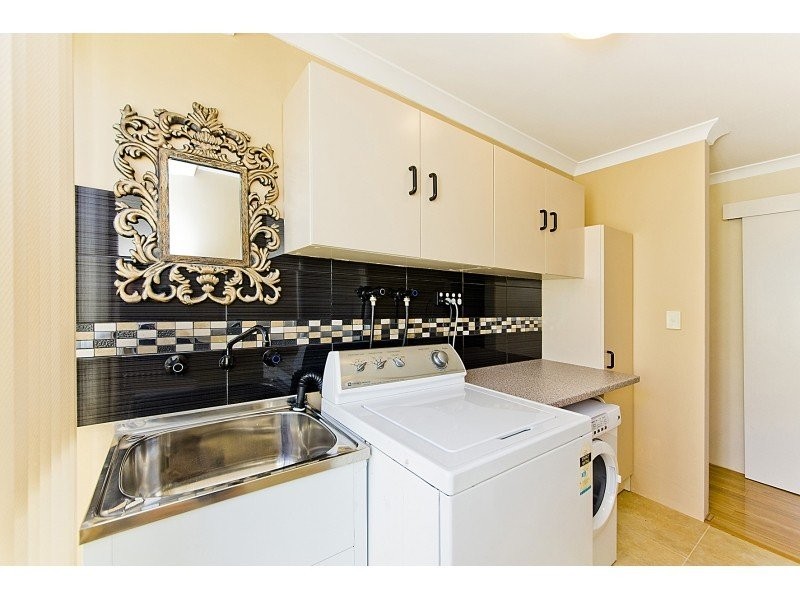 24 Elmhurst Drive, Clarkson WA 6030