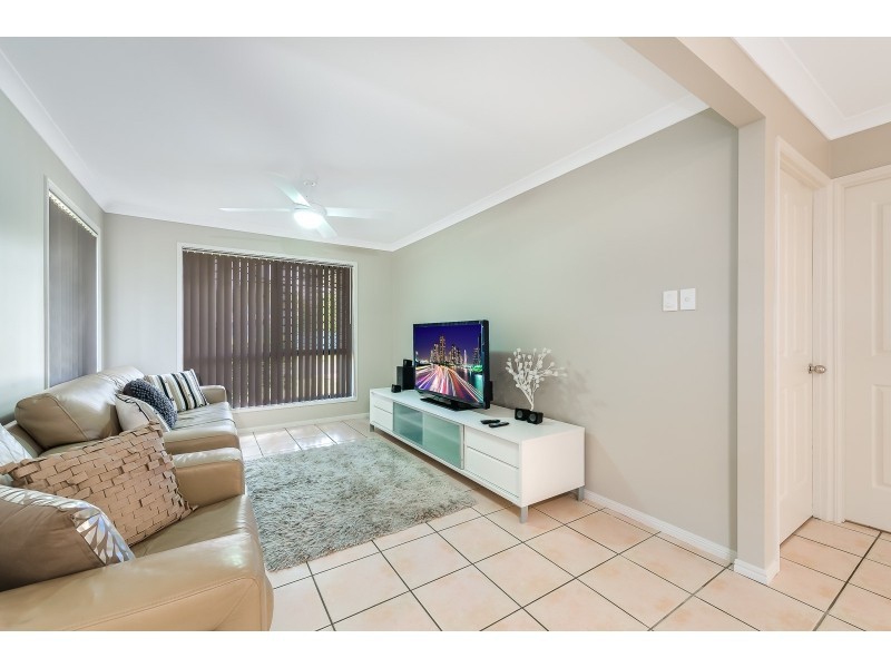 1 Bristol Place, Arundel QLD 4214