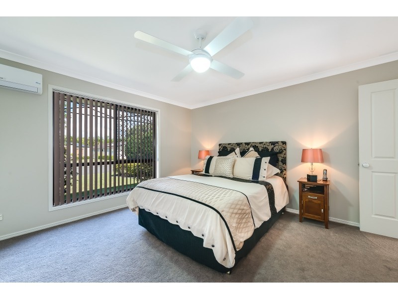 1 Bristol Place, Arundel QLD 4214