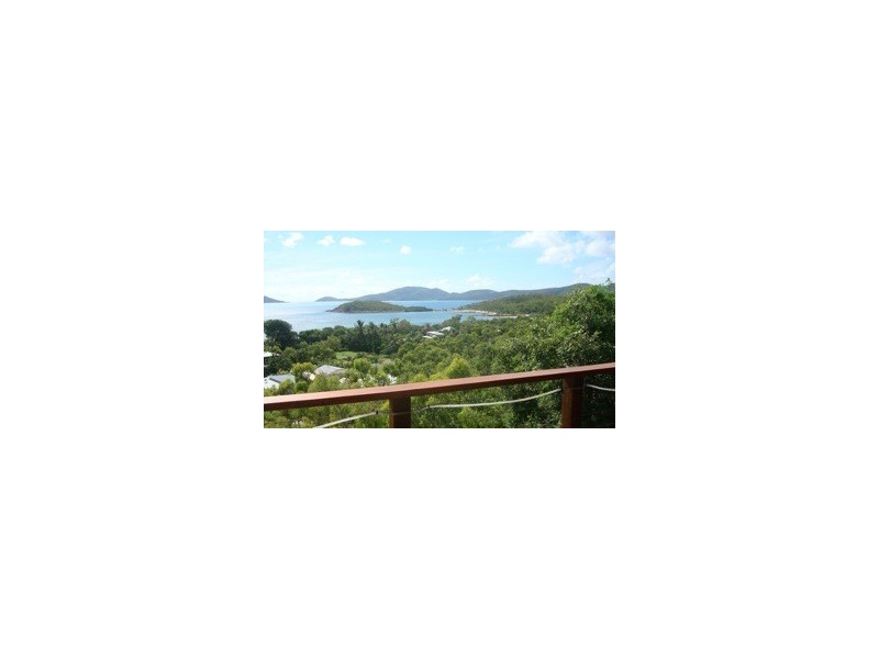 3 Blackcurrent Drive, Hideaway Bay QLD 4800
