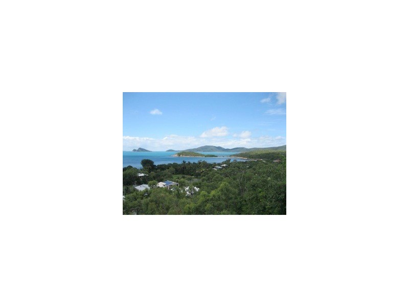3 Blackcurrent Drive, Hideaway Bay QLD 4800