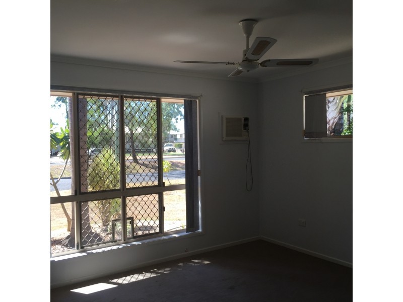 34 Park Avenue, Emerald QLD 4720