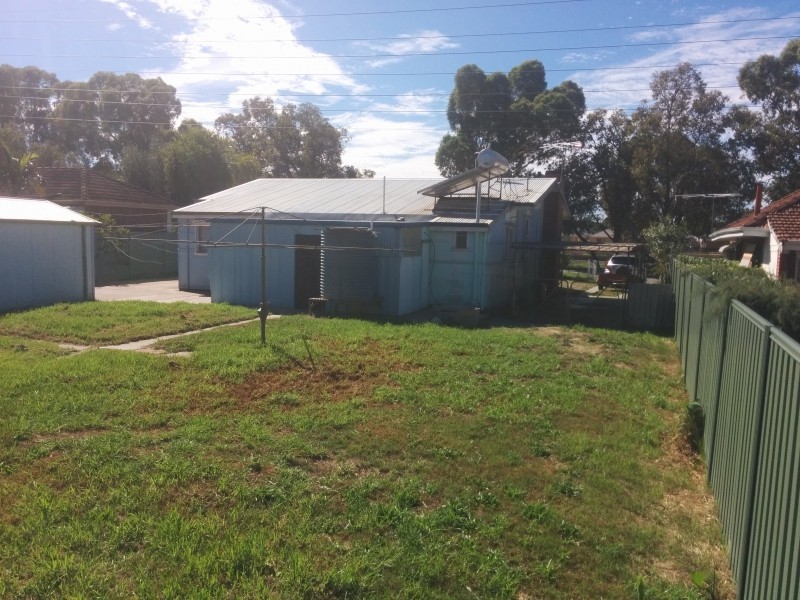 471 Sevenoaks Street, Beckenham WA 6107