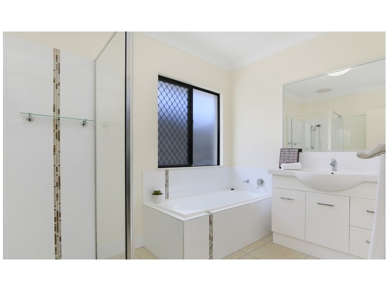 5 Mackerras Street, Redlynch QLD 4870