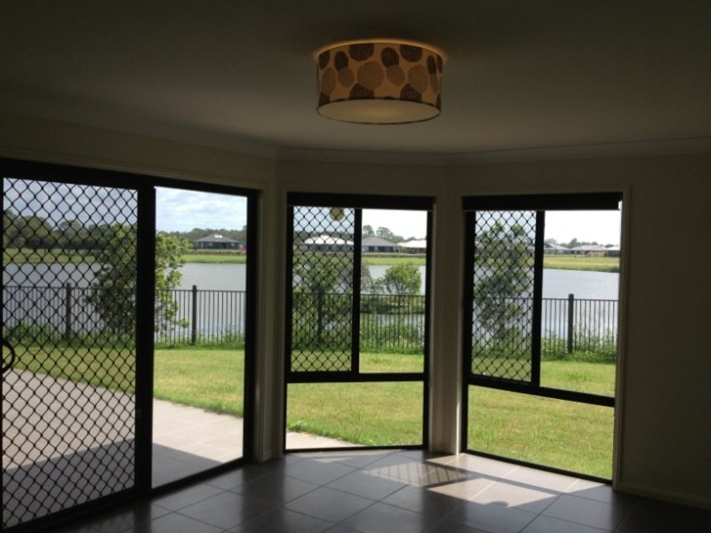 48 Lakebreeze drive, Loganholme QLD 4129