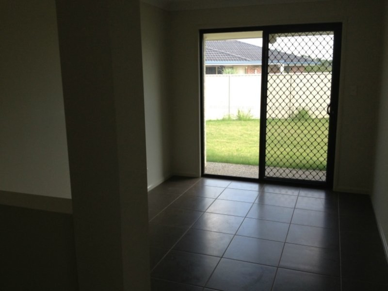 48 Lakebreeze drive, Loganholme QLD 4129