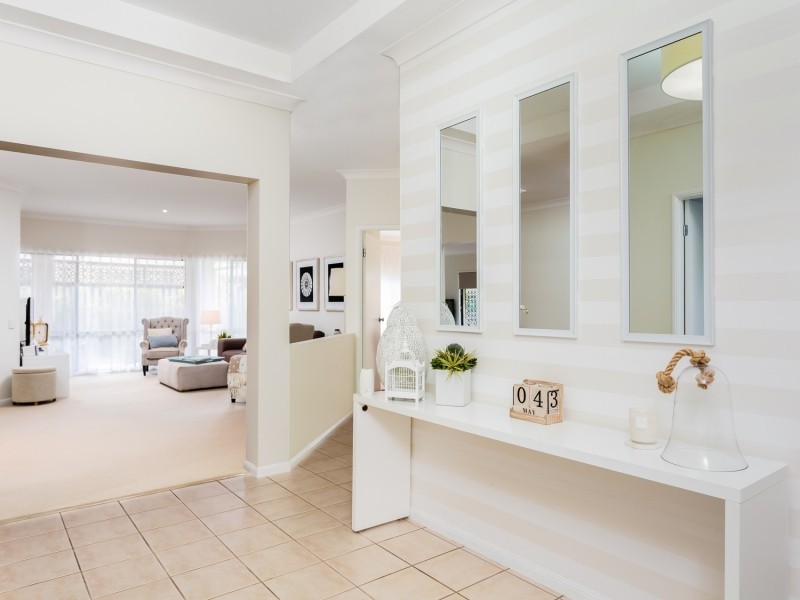 13 Nepean Court, Varsity Lakes QLD 4227