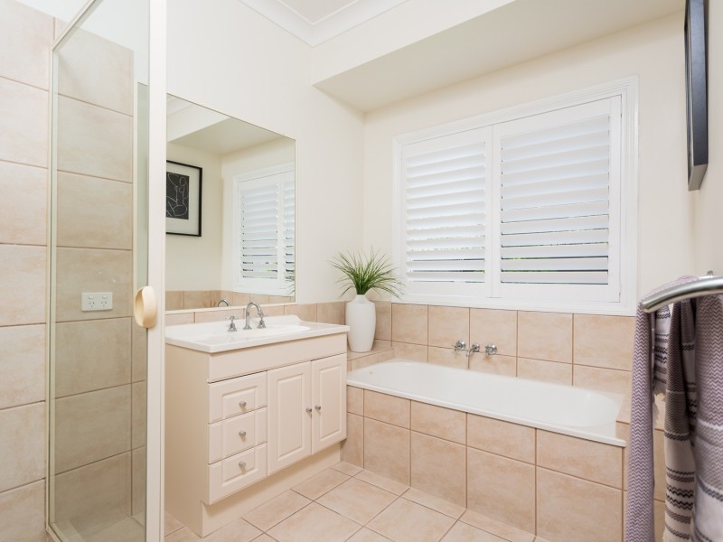 13 Nepean Court, Varsity Lakes QLD 4227