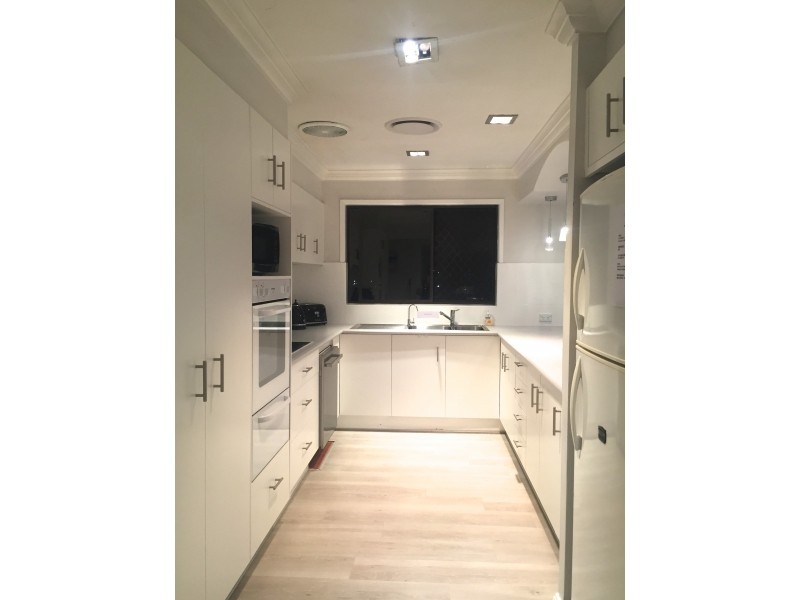 3 Chillagoe Place, Worongary QLD 4213