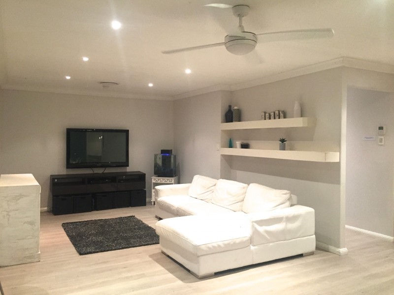 3 Chillagoe Place, Worongary QLD 4213