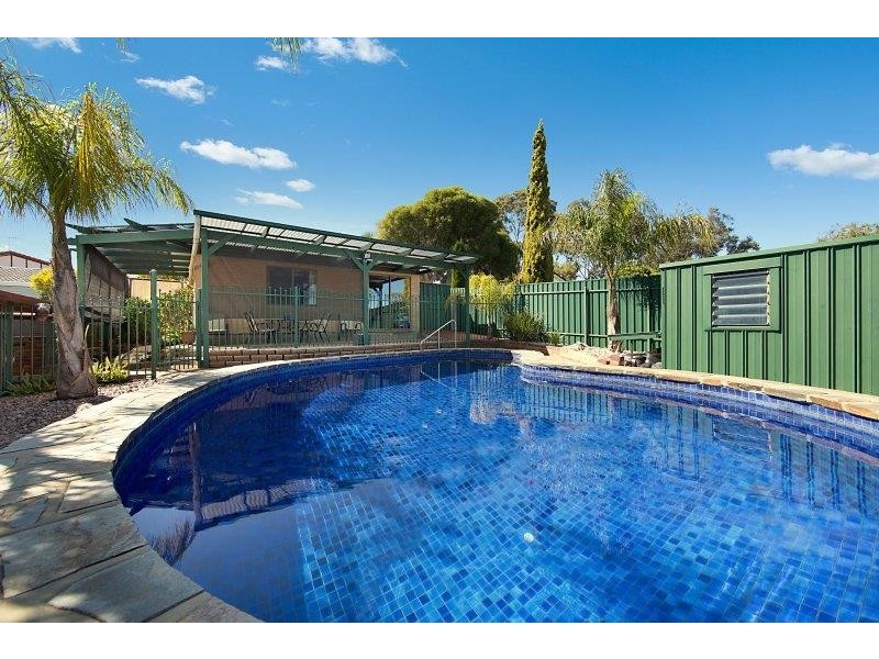 15 Flinders Avenue, Fairview Park SA 5126