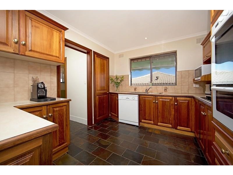 15 Flinders Avenue, Fairview Park SA 5126