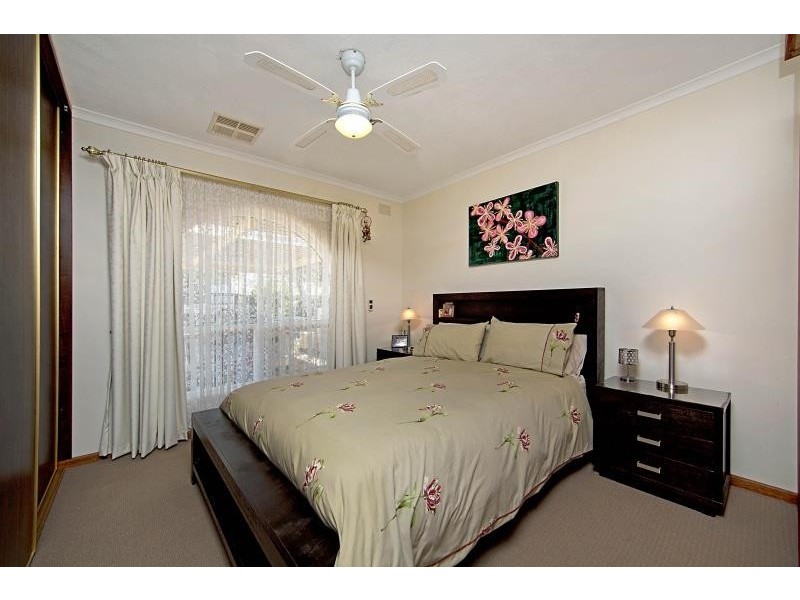 15 Flinders Avenue, Fairview Park SA 5126
